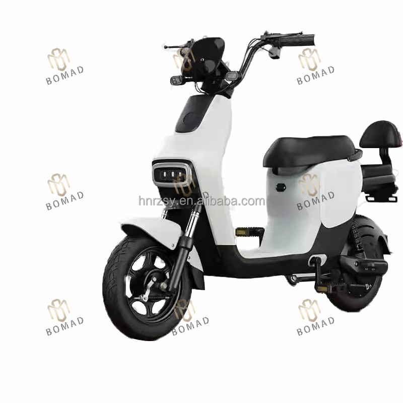 125cc Электрический мотоцикл Электрический мопед 1500w Электрический мотоцикл Мотоциклы Скорость 45 км / ч Моторная мощность 8000W